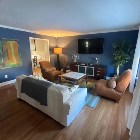 Here It Is! Cool Cape Cod-3 Br-2.5 Bath-12 Guests Olathe Bagian luar foto