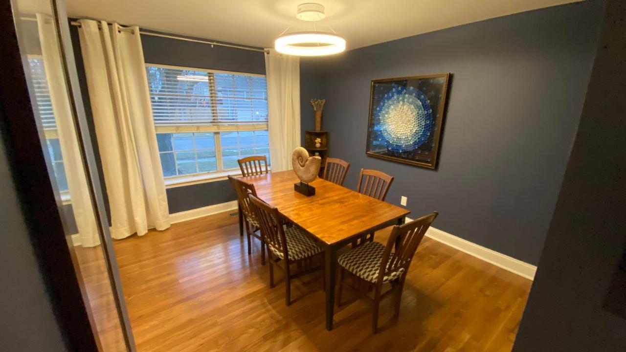 Here It Is! Cool Cape Cod-3 Br-2.5 Bath-12 Guests Olathe Bagian luar foto