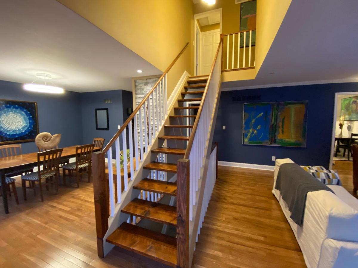 Here It Is! Cool Cape Cod-3 Br-2.5 Bath-12 Guests Olathe Bagian luar foto